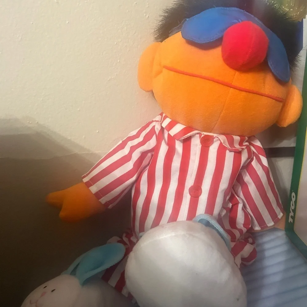 #2 Tyco, Sesame Street, Sing & Snore Ernie, vintage, 1996, No box
